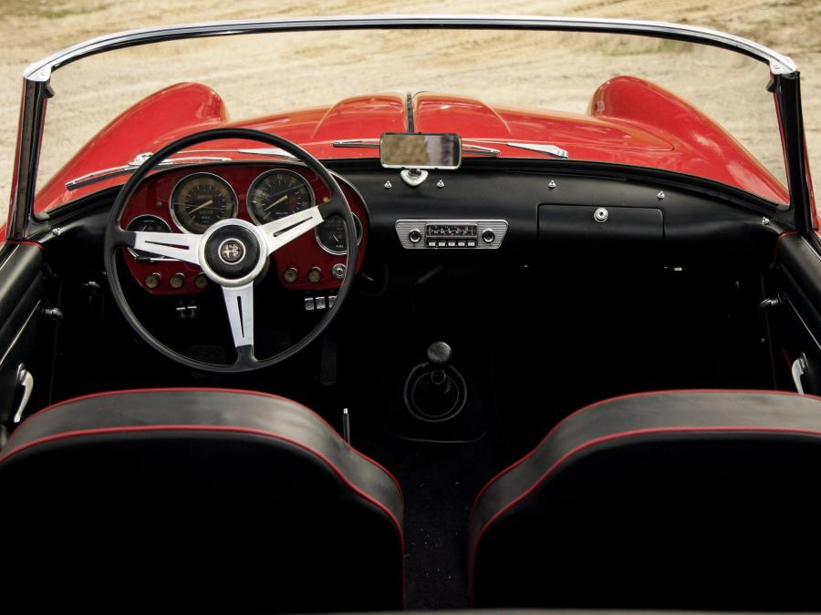 Торпедо Alfa Romeo 2000 Spider (102) 1958 года  (фото 12 из 30)